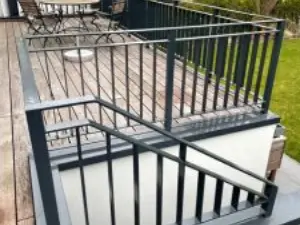 Außentreppe mit Geländer – Referenzprojekt von SMS Metallbau